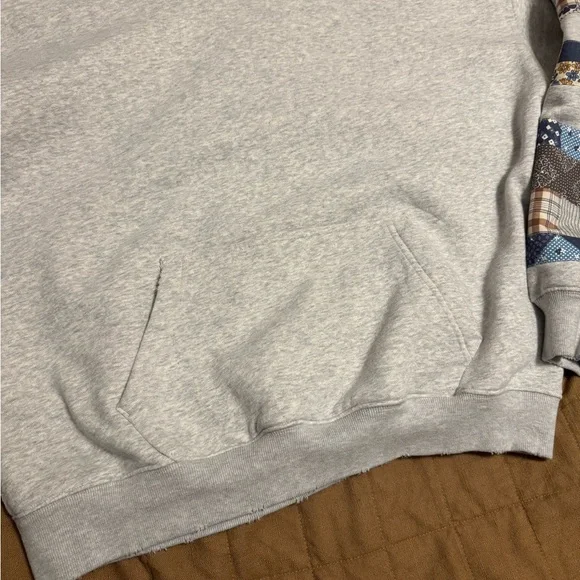 Abercrombie & Fitch Essential Popover Hoodie with Patchwork Sleeves - Picture 6 of 6